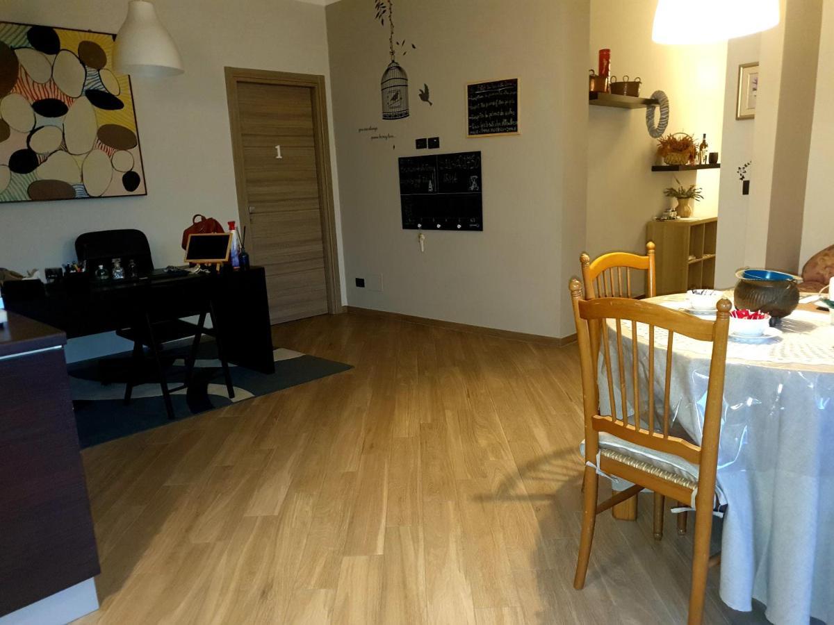 B&B Tre Passi Dalla Torre Montesarchio Екстериор снимка