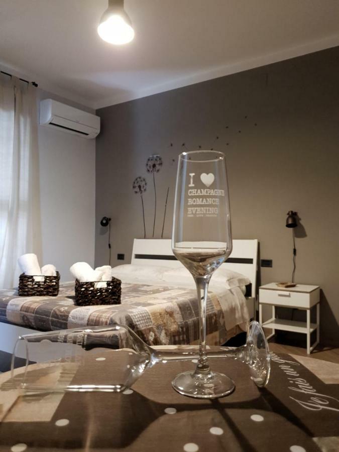 B&B Tre Passi Dalla Torre Montesarchio Екстериор снимка
